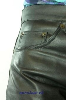 Sticks and Stones leren broek Amersfoort millgrain zwart