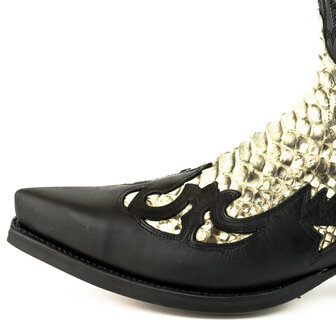 Mayura-Boots-1935-C-MEX-Black-With-Naturel-Python-Gentlemen-Pointed-Cowboy-Boots-Nose