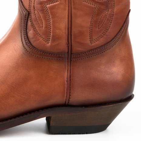 Mayura Boots 1920 Cognac/ Pointed Cowboy Western Line Dance Ladies Men Boots Slanted Heel Genuine Leather